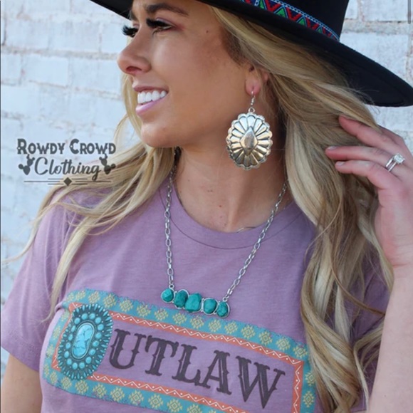 Outlaw Tee - Picture 2 of 5